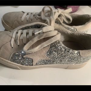 Steven by Steve Madden sparkly sneaker